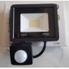 Projecteur LED 10W IP66 avec détecteur de mouvement et lumière blanc froid 6000K.