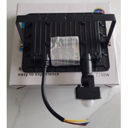 Projecteur LED 30W 6000K avec détecteur de mouvement – IP66 étanche | Brocaffaire