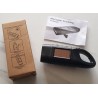 Lampe de poche dynamo solaire à clip, compacte et équipée de 3 LED puissantes.