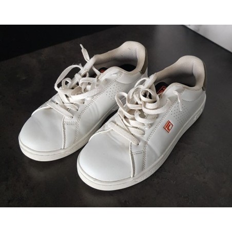 Basket Fila blanche taille 39 unisexe en très bon état – Chaussures homme occasion