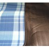 Couverture pique‑nique isolante 150×200 cm étanche – Bleu à carreaux | Brocaffaire