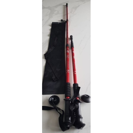 Bâtons de marche nordique télescopiques rouges avec housse – longueur réglable 65 à 135 cm.