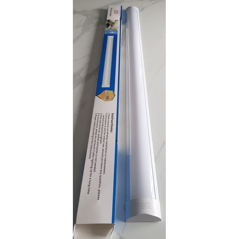 Néon LED fluorescent 120 cm, 28 W, lumière chaude 3000 K, montage en saillie.