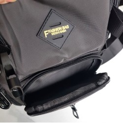 Sac banane homme noir – Sac bandoulière porté croisé avec poches | Brocaffaire