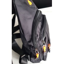 Sac à dos compact unisexe à une bandoulière noir – Porté croisé | Brocaffaire