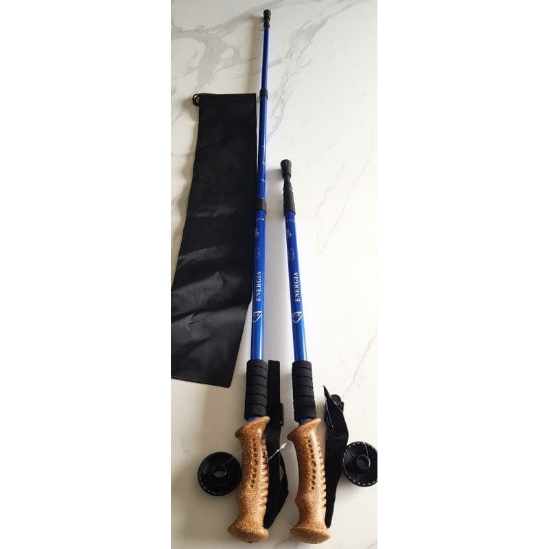 Bâtons de marche nordique bleus avec poignée en liège, système antichoc et housse incluse.
