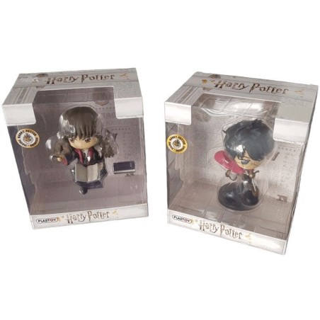Figurines Plastoy Harry Potter : Hermione étudiant un sort et Harry en tenue de Quidditch