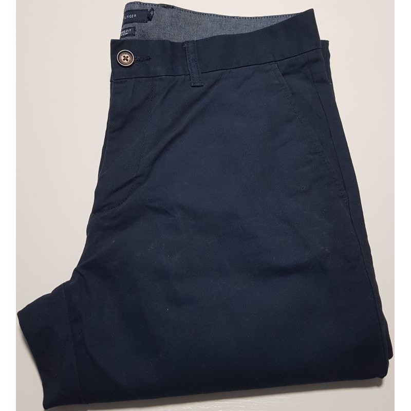 Pantalon Tommy Hilfiger Tailored bleu marine en taille 32/30 US – Produit d’occasion