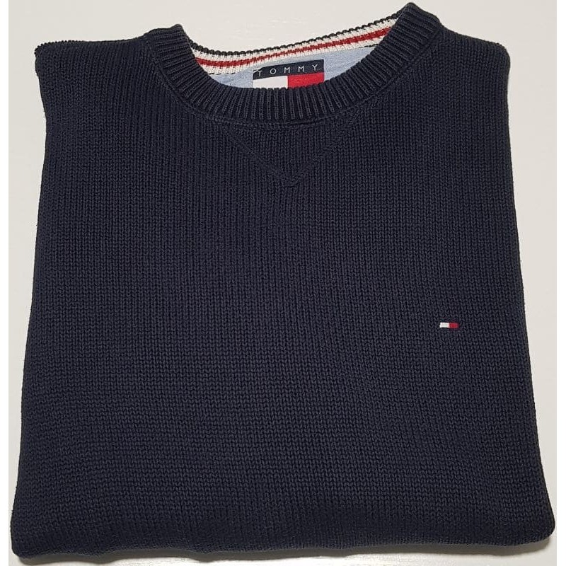 Pull Tommy Hilfiger bleu marine col rond en taille M – très bon état