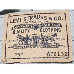 Pantalon Chino Lewis Strauss beige 32/32 – Occasion très bon état | Brocaffaire